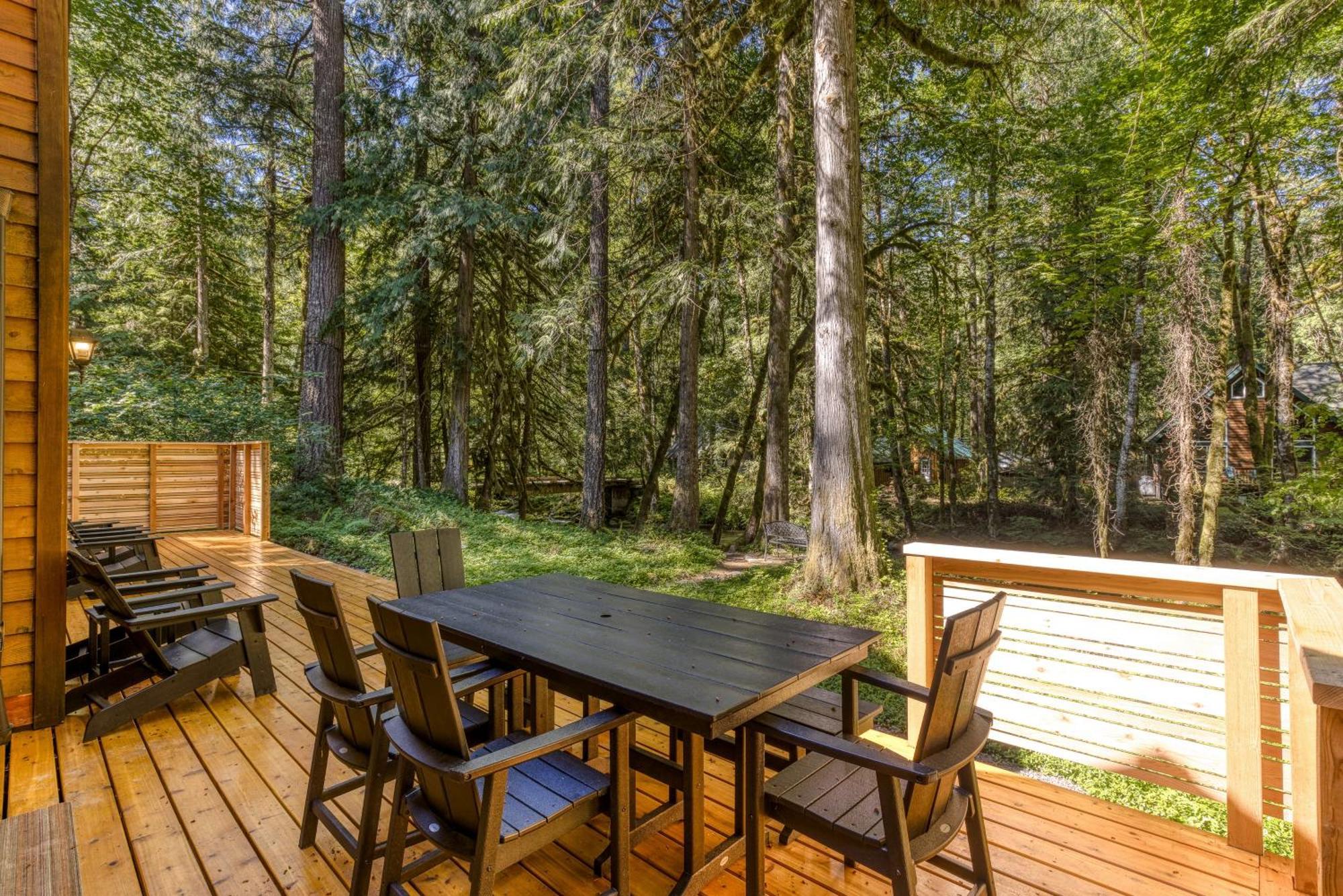 Salmon River Lodge Welches Екстериор снимка